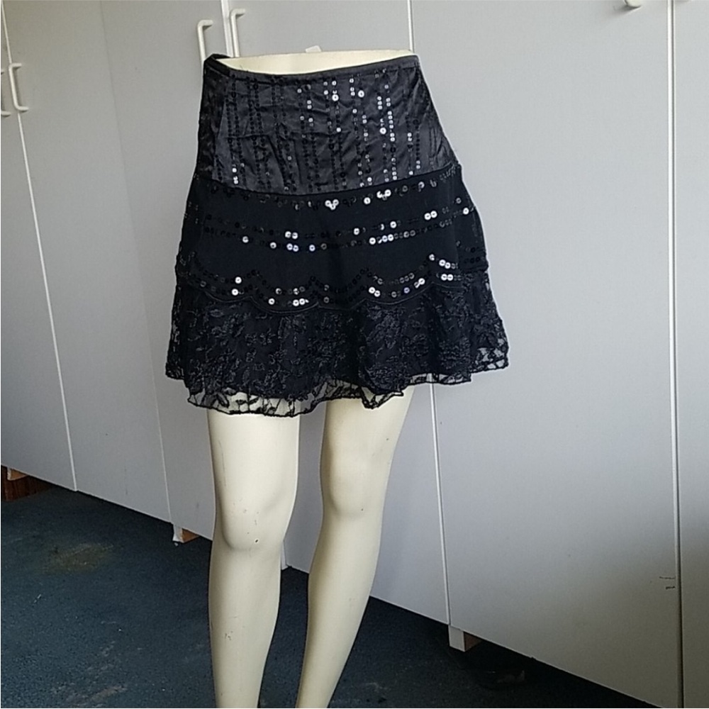 🍂🍁 Fall Le Chateau Black Sequin Lace Skirt Sz S.
